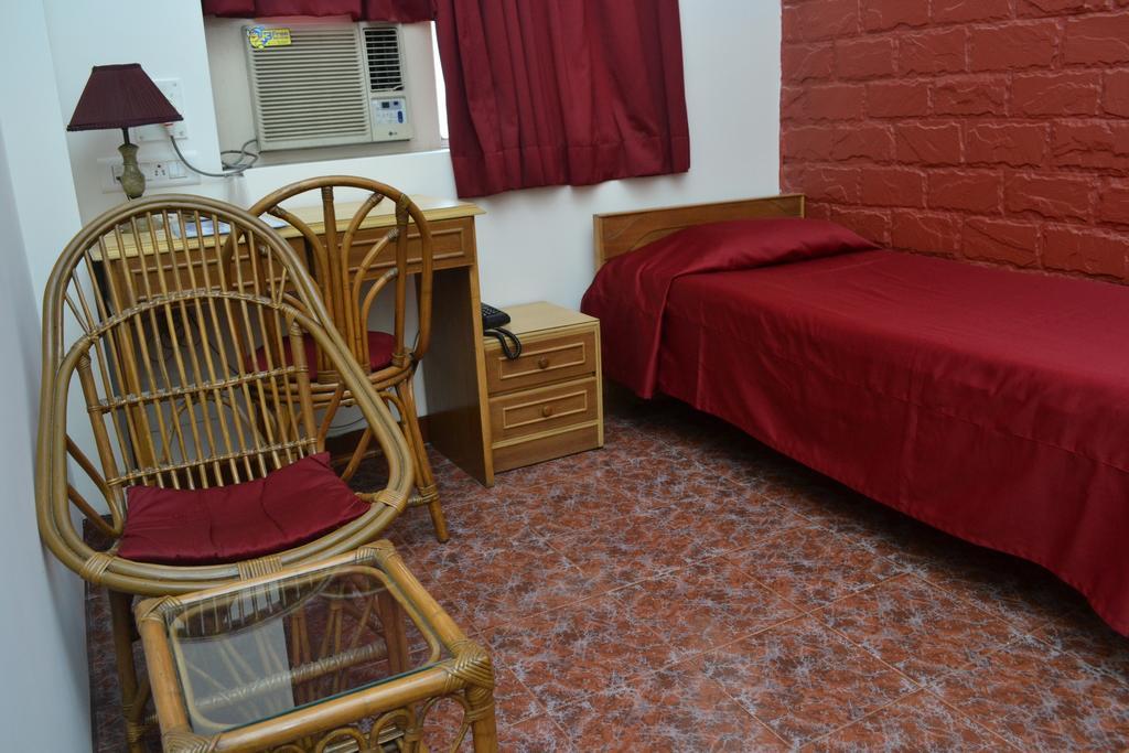 The Cottage Мумбаи Номер фото